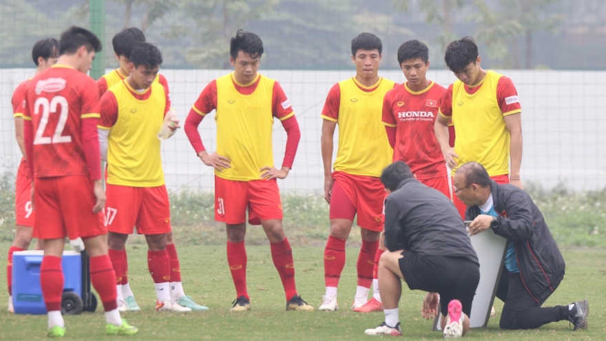HLV Park Hang Seo ôn bài cho các học trò trước khi ĐT Việt Nam "xả trại"